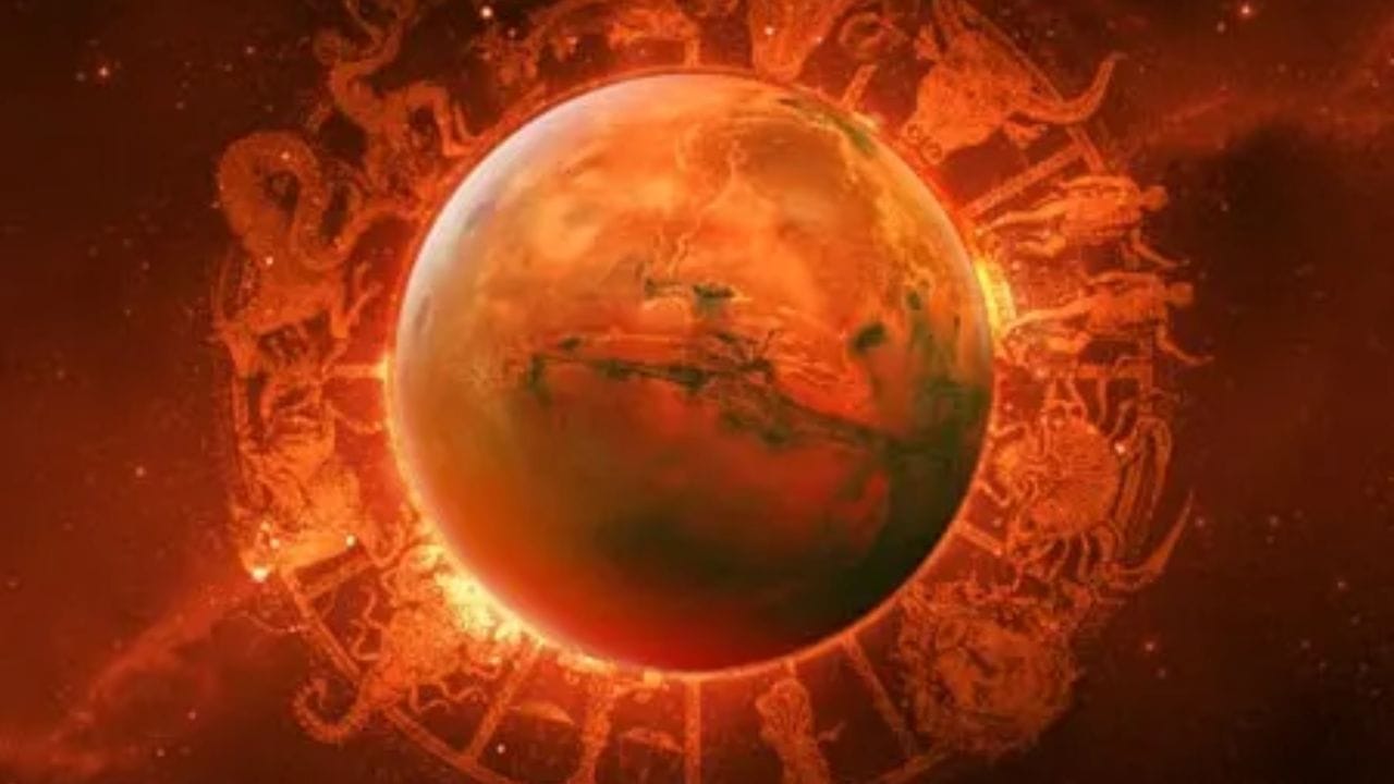 મંગળ દોષના પ્રભાવને ઓછો કરવા માટે, તમે મંગળવારનુ વ્રત પણ કરી શકો છો.  વધુમાં, તમે દર મંગળવારે નિયમિત રીતે  હનુમાન ચાલીસા નો પાઠ કરી શકો છો.