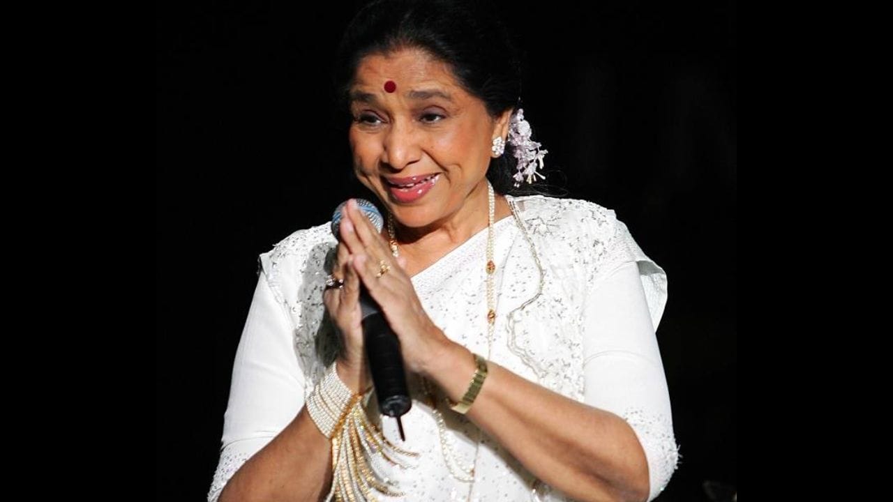 આ બીમારીના લક્ષણ: તાવ, લો બ્લડ પ્રેશર, શ્વાસ લેવામાં તકલીફ, પેશાબ ઓછો આવવો અથવા પેશાબ આવતો સંપૂર્ણપણે બંધ થઈ જવું, મૂંજારો અથવા બેભાન થવું તેમજ શરીર પીળુ અથવા ભૂરુ પડી જવું અને સામાન્ય શરદી જેવા લક્ષણો દેખાય છે. (ફોટો ક્રેડિટ-સોશિયલ મીડિયા)