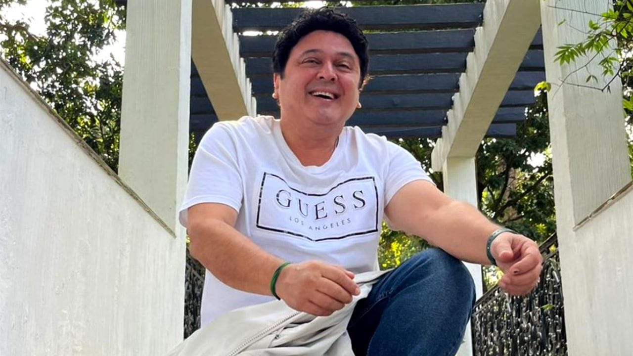 દાદીની ભૂમિકામાં તેમને ચાહકો તરફથી અપાર પ્રેમ મળ્યો. જોકે, તેમના બાળકોને સ્ક્રીન પર સ્ત્રી પાત્રો ભજવવા બદલ શાળામાં ગુંડાગીરીનો ભોગ બનવું પડતું હતું. તેમણે તાજેતરમાં મનીષ પૌલના પોડકાસ્ટમાં આ વાતનો ખુલાસો કર્યો હતો.(ફોટો ક્રેડિટ-Google)