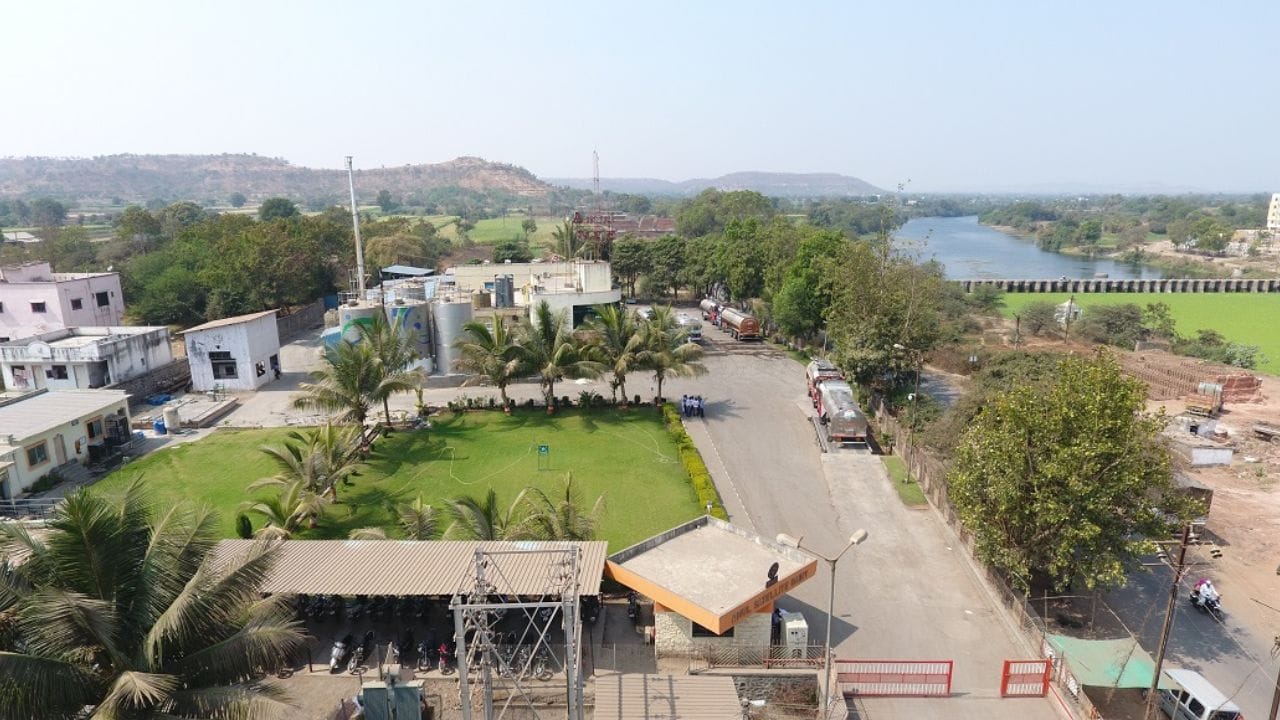 આનાથી ખેડૂતોને દૂધના યોગ્ય ભાવ મળ્યા અને તેમની આર્થિક સ્થિતિ મજબૂત થઈ, જેનાથી ગ્રામીણ વિકાસને પણ વેગ મળ્યો. આ શહેરમાં આધુનિક ડેરી ઇન્ફ્રાસ્ટ્રક્ચર વિકસાવવામાં આવ્યું છે. આ સાથે જ અહીં દૂધ, દહીં, ઘી અને છાશનું રોજિંદા જીવનમાં ખાસ મહત્વ છે, જે તેની સમૃદ્ધ ડેરી સંસ્કૃતિને દર્શાવે છે. 