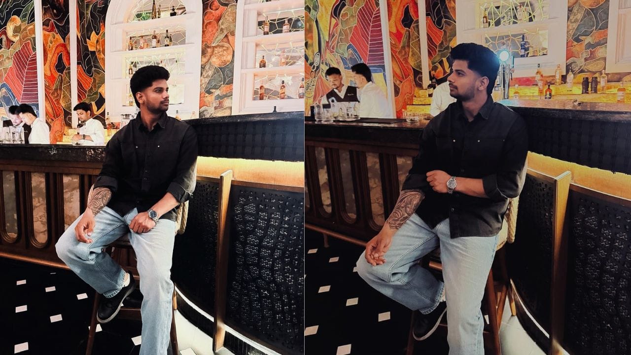 અનિકેત ઉમાશંકર વર્માનો જન્મ 5 ફેબ્રુઆરી 2002ના રોજ થયો છે. તે એક ભારતીય ક્રિકેટર છે જે ઇન્ડિયન પ્રીમિયર લીગમાં સનરાઇઝર્સ હૈદરાબાદ માટે રમે છે. 