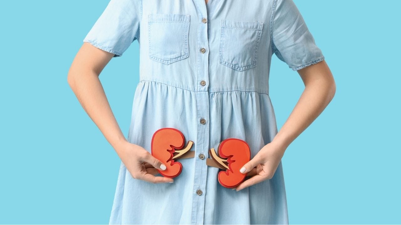 સામાન્ય રીતે પેશાબમાં લોહી દેખાવું સ્વાભાવિક નથી. જો સમયસર ધ્યાન ન આપીએ, તો તે મોટી બીમારીનું રૂપ લઈ શકે છે. તેથી, શરૂઆતના લક્ષણો દેખાતા જ ડોક્ટરની સલાહ લેવી ખૂબ જરૂરી છે.