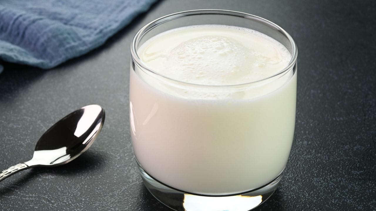 વજન નિયંત્રણમાં મદદ : હળવી છાસ ઓછી કેલરીવાળી હોય છે, એટલે વજન ઘટાડવામાં મદદરૂપ બને છે.
