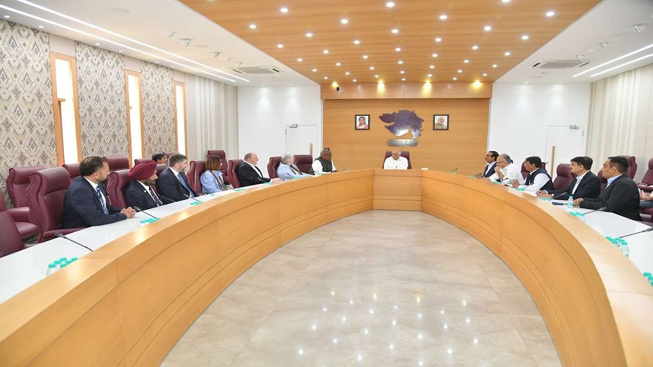 મુખ્ય પ્રધાન ભૂપેન્દ્ર પટેલે, વડાપ્રધાન  નરેન્દ્ર મોદીએ ટાઇમ બાઉન્ડ, ક્વોલિટીવ અને ઇફેક્ટિવ પ્લાનિંગના આપેલા મંત્રને સાકાર કરીને કોમનવેલ્થ ગેમ્સ 2030 યોજવાનું રાજ્ય સરકારનું કમિટમેન્ટ છે તેમ જણાવ્યું હતું. 