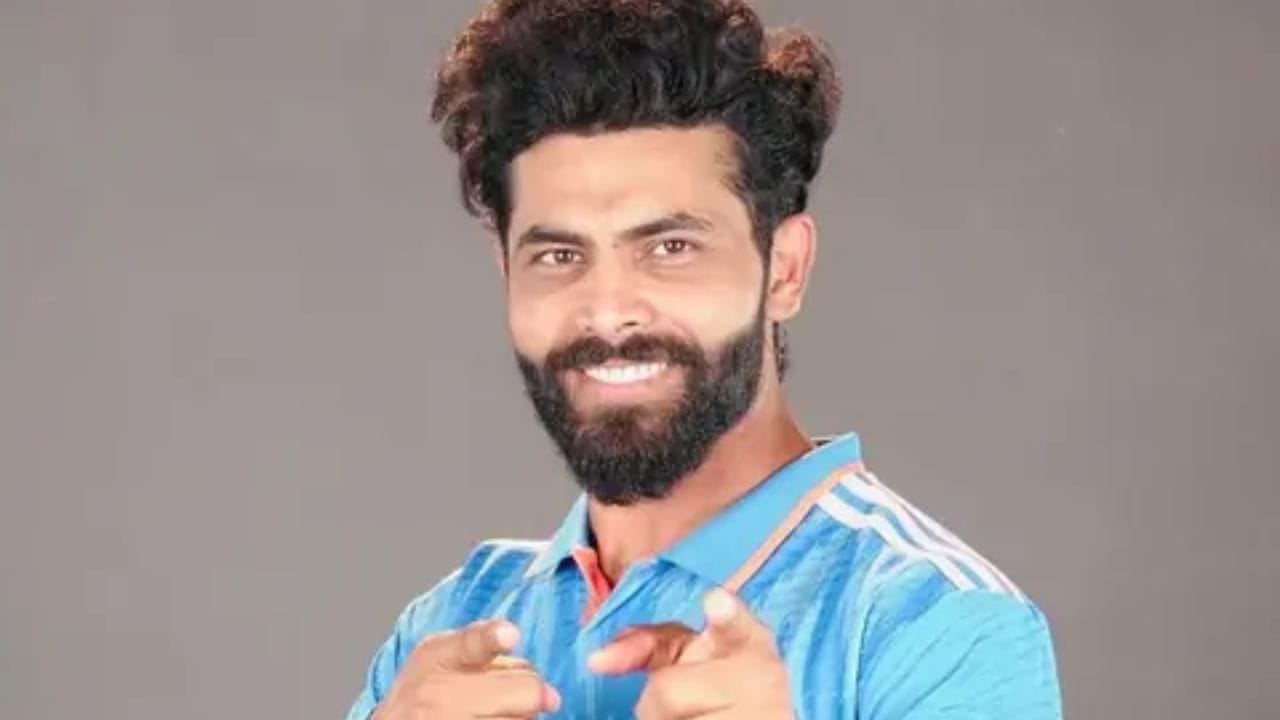 ખાસ કરીને Mumbai Indians સાથે ગોપનીય રીતે વાતચીત કરવાનો આરોપ હતો. IPLના નિયમો મુજબ, કોઈ ખેલાડી પોતાના વર્તમાન કરાર દરમિયાન બીજી ટીમ સાથે વાતચીત કરી શકતો નથી.
