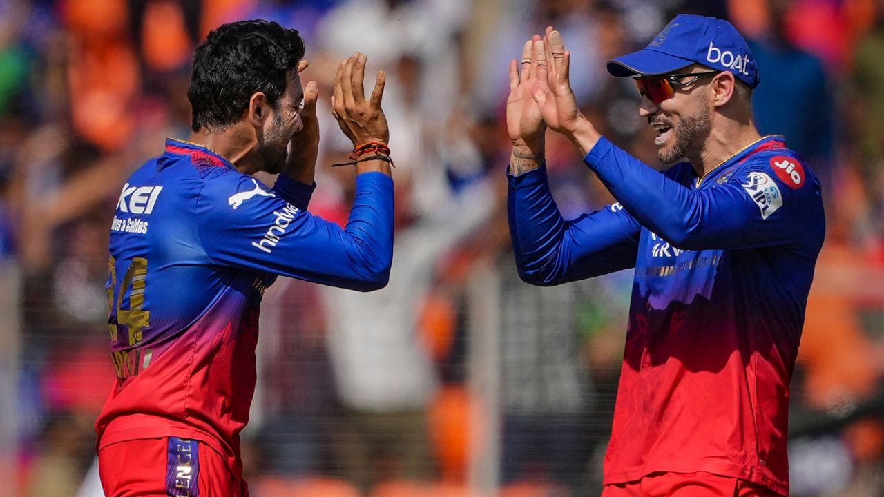 તેમણે બરોડા માટે 50 થી વધુ ફર્સ્ટ ક્લાસ મેચ રમી હતી અને બાદમાં ઉત્તરાખંડનું પ્રતિનિધિત્વ કર્યું હતું. તો આજે આપણે સ્વપ્નિલ સિંહની પર્સનલ લાઈફ વિશે વાત કરીશું.