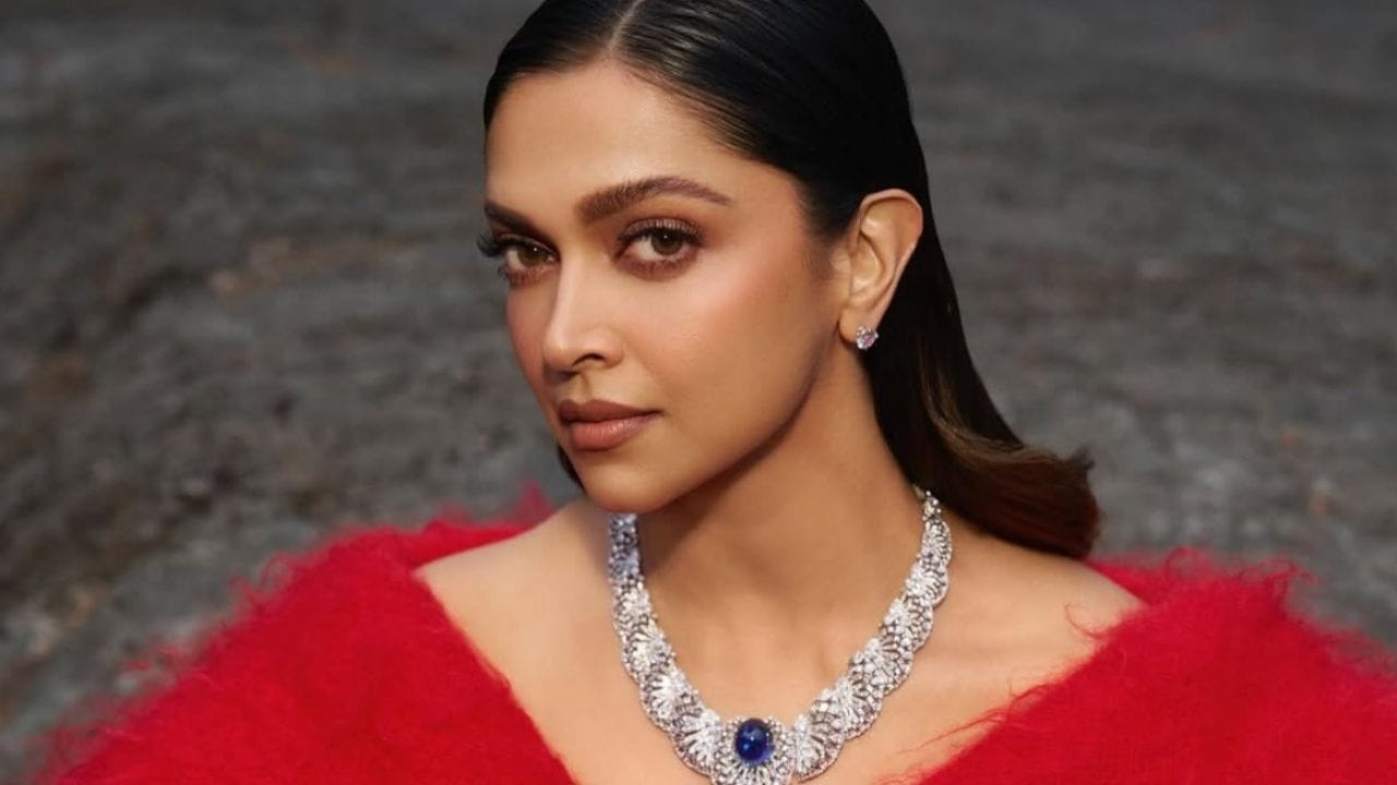 દીપિકા અને રણવીર સિંહ પહેલેથી જ તેમની પુત્રી દુઆ સાથે માતાપિતા બનવાનો આનંદ માણી રહ્યા છે. બંનેએ ઘણીવાર ઇન્ટરવ્યુમાં માતાપિતા બનવાના અનુભવને ખાસ ગણાવ્યો છે. હવે, તેમના બીજા બાળકના સમાચાર સાથે, ચાહકોનો ઉત્સાહ વધુ વધી ગયો છે. (ફોટો ક્રેડિટ-દીપિકા પાદુકોણ એકાઉન્ટ)