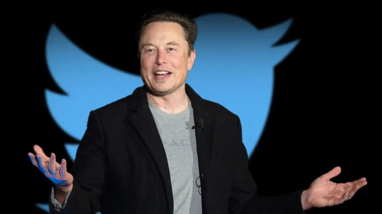 અબજોપતિના રેન્કિંગમાં સૌથી ઉપર 'એલોન મસ્ક' છે. તેઓ ટેસ્લા (વિશ્વની સૌથી કિંમતી કાર ઉત્પાદક કંપની) અને રોકેટ બનાવતી કંપની સ્પેસએક્સના મુખ્ય કાર્યકારી અધિકારી (CEO) છે. તેમની કુલ સંપત્તિ 656 અબજ ડોલર છે, જે તેમના નજીકના હરીફ લેરી પેજની સંપત્તિ કરતા બમણીથી પણ વધુ છે. પેજ, ગૂગલની હોલ્ડિંગ કંપની આલ્ફાબેટના સહ-સ્થાપક છે અને તેમની કુલ સંપત્તિ 286 અબજ ડોલર છે.