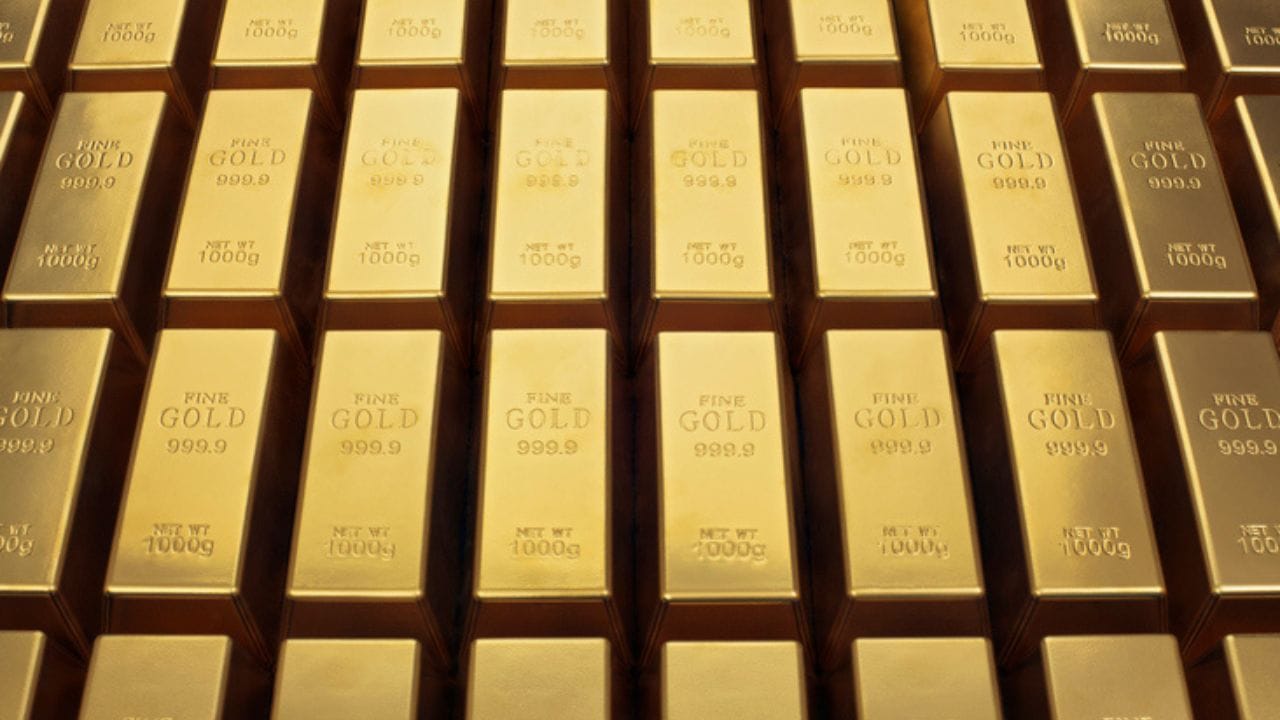 હકીકતમાં, વિશ્વના સોનાના ભંડાર (Gold Reserves) કોઈ પણ દેશની આર્થિક શક્તિને પ્રતિબિંબિત કરે છે. 2026ના ડેટા અનુસાર કેટલાક દેશોએ ફુગાવા અને ભૂ-રાજકીય અનિશ્ચિતતાઓ સામે રક્ષણ મેળવવા માટે તેમના સોનાના ભંડારમાં નોંધપાત્ર વધારો કર્યો છે.