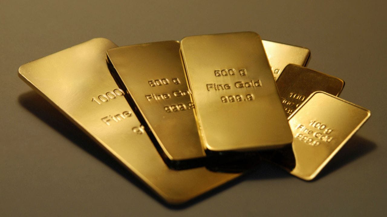 અમેરિકા પાસે સૌથી વધુ સોનું છે :
હવે ચાલો જોઈએ કે વિશ્વમાં સૌથી વધુ સોનું કયા દેશ પાસે છે. યુનાઇટેડ સ્ટેટ્સ USA પાસે સૌથી વધુ સોનાનો ભંડાર છે, જે 8,133 ટન છે, જે વિશ્વમાં સૌથી મોટો છે. આ ભંડાર મુખ્યત્વે ફોર્ટ નોક્સમાં રાખવામાં આવ્યો છે.