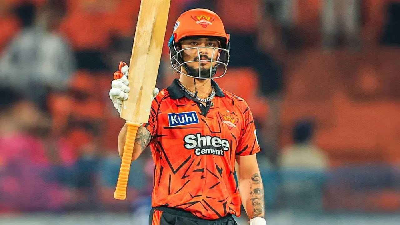 IPL 2026 માં 30 મેચો પછી ચાર સફળ કેપ્ટનોમાં ચોથા અને છેલ્લે સ્થાને છે સનરાઈઝર્સ હૈદરાબાદનો કેપ્ટન ઈશાન કિશન. ઈશાને કમિન્સની ગેરહાજરીમાં સારી કપ્તાનીનીન્સાથે સારી બેટિંગ પણ કરી છે. કિશને છ મેચમાં  કુલ 213 રન બનાવ્યા છે.