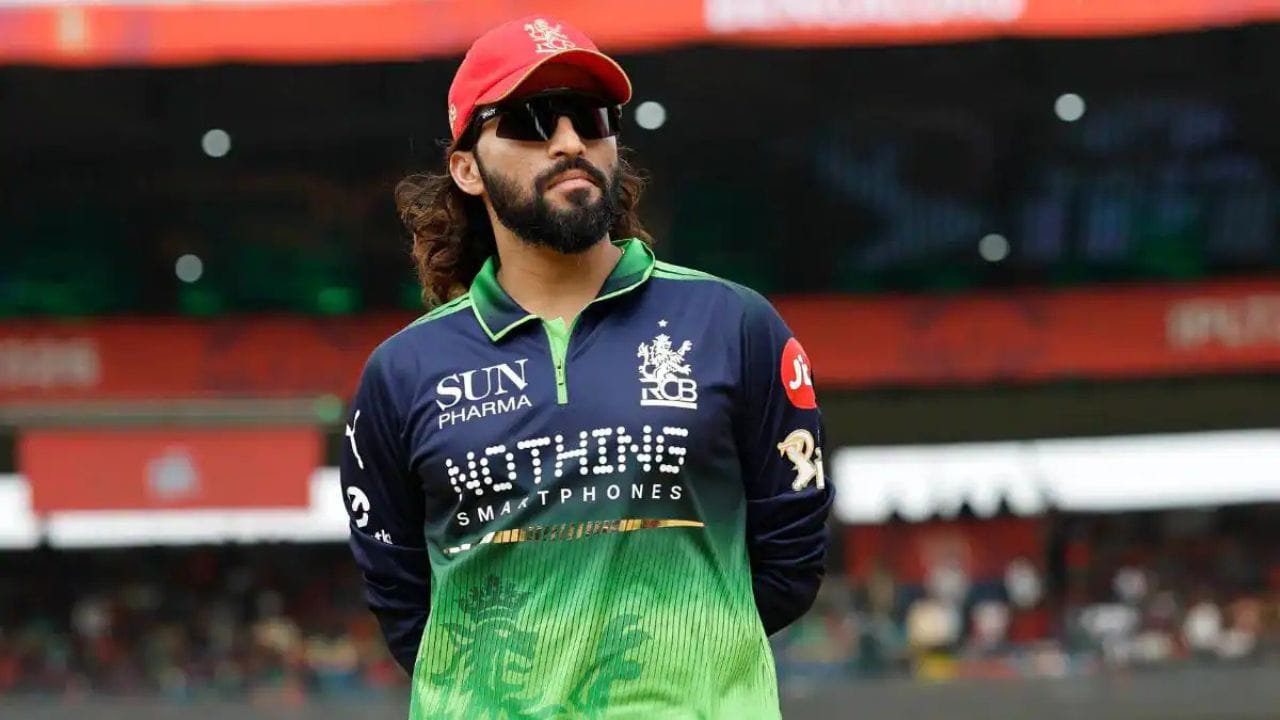 રજત પાટીદાર બીજો સૌથી સફળ કેપ્ટન છે. તેણે છ મેચ પછી RCB માટે 230 રન બનાવ્યા છે. તેના પ્રદર્શનથી RCB પોઈન્ટ ટેબલમાં ટોચની ચાર ટીમોમાં પોતાનું સ્થાન જાળવી રાખવામાં સફળ રહી છે.