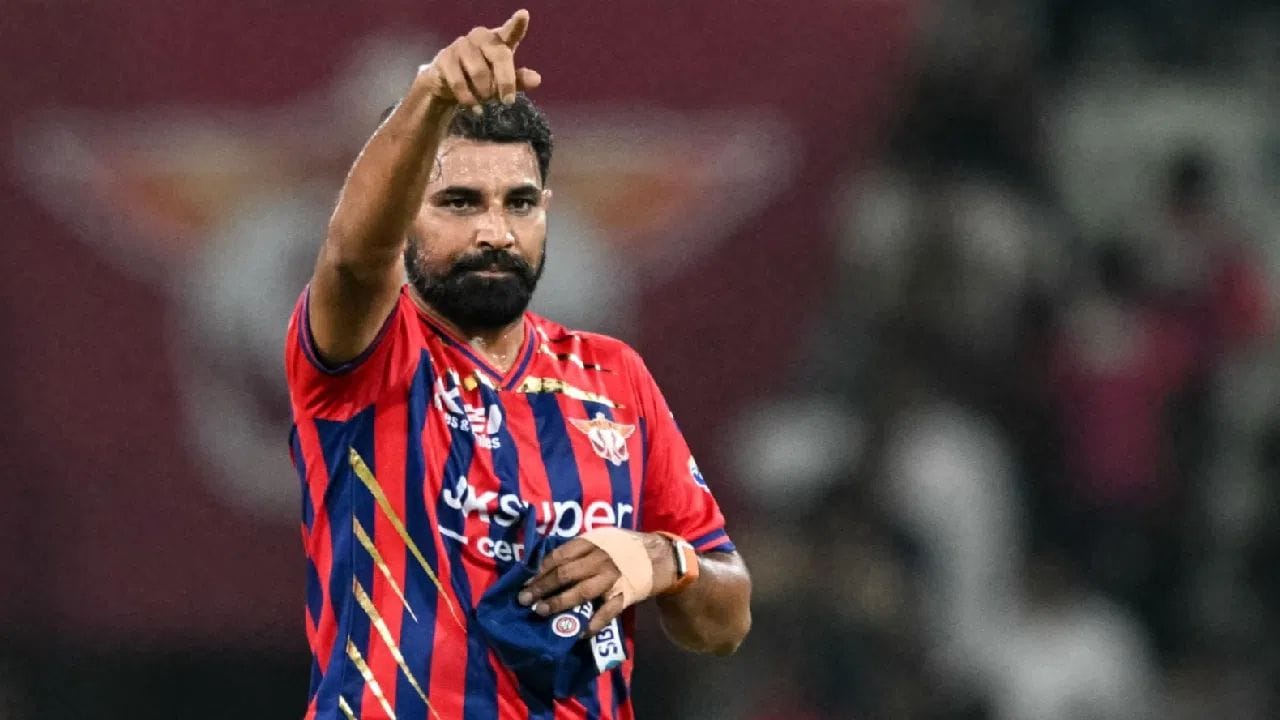 ફાસ્ટ બોલર મોહમ્મદ શમી લાંબા સમયથી આંતરરાષ્ટ્રીય ક્રિકેટથી દૂર છે, પરંતુ IPLમાં તેણે ફરી પોતાની લય પકડી છે. નવા બોલથી અસરકારક બોલિંગ કરીને તેણે બેટ્સમેનોને સતત મુશ્કેલીમાં મુક્યા છે. પાંચ વિકેટ સાથે તે ફરી પસંદગીકારોની નજરોમાં આવ્યો છે.