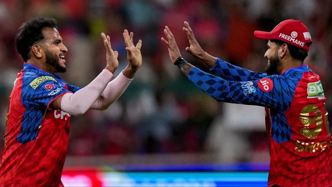  LSG આ લિસ્ટમાં છઠ્ઠા નંબર પર છે. જેની પાસે સરેરાશ28.21 છે. KKR અને DCની ફાસ્ટ બોલિંગની સરેરાશ 33 થી વધારે છે. તો પંજાબ કિંગ્સની ફાસ્ટ બોલિંગની સરેરાશ 38 છે. (Photo: PTI)