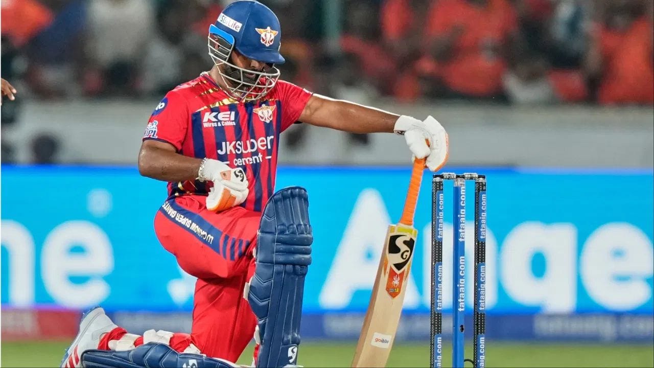 આ મોટી બોલી તેને IPL 2026 સુધીનો સૌથી મૂલ્યવાન ક્રિકેટર બનાવે છે. હવે આઈપીએલના ઈતિહાસમાં સૌથી મોંઘા ખેલાડીનો રેકોર્ડ પંતના નામે છે.