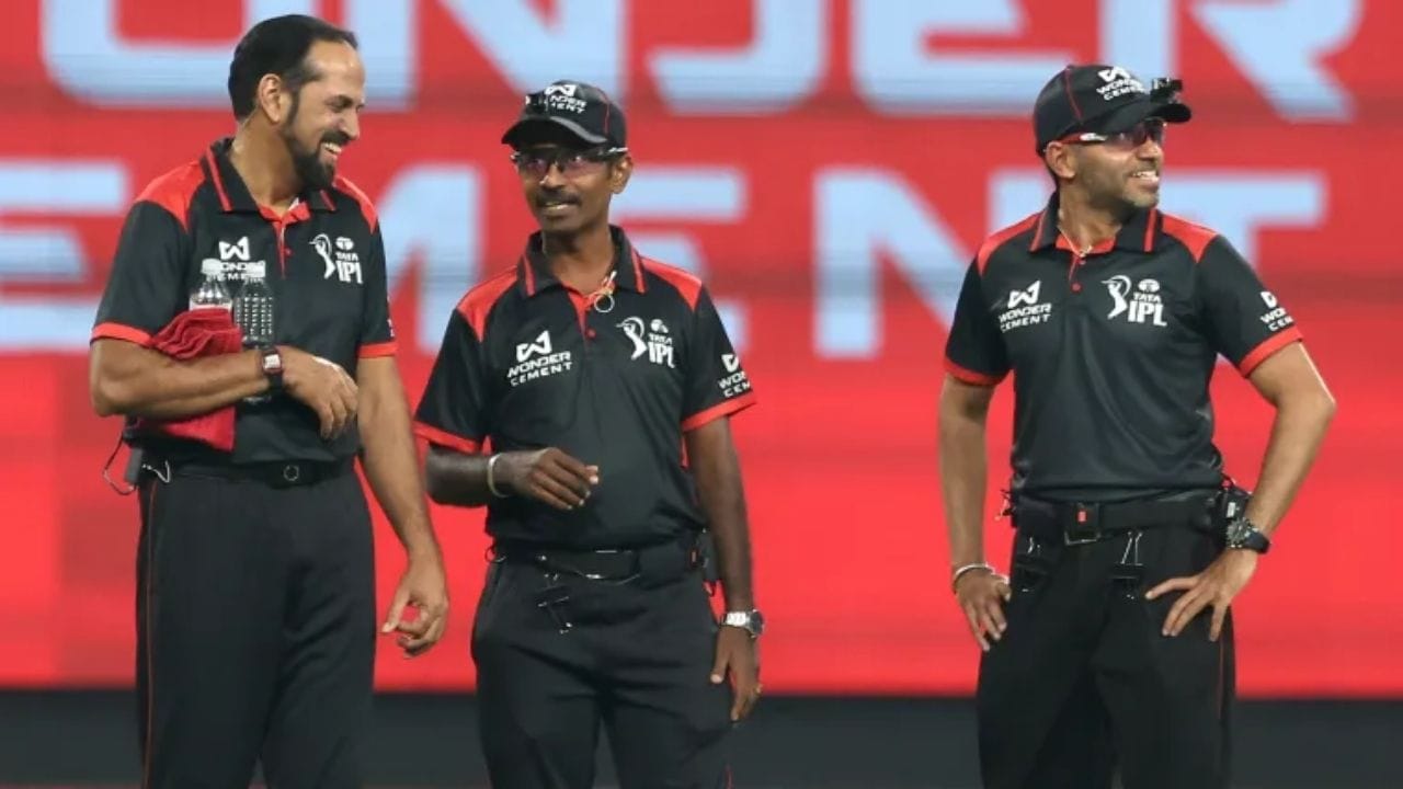 ક્રિકેટના નિયમો બનાવતી સંસ્થા Marylebone Cricket Club એ આ મુદ્દે નારાજગી વ્યક્ત કરી છે. MCC ના ક્રિકેટ હેડ Fraser Stewart એ સ્પષ્ટ શબ્દોમાં કહ્યું છે કે મેચ દરમિયાન ગતિ જાળવવાની મુખ્ય જવાબદારી અમ્પાયરોની હોય છે. તેમના મતે, હાલમાં અમ્પાયરો જરૂરી કડકાઈ દાખવી રહ્યા નથી, જેના કારણે રમત ધીમી પડી રહી છે.