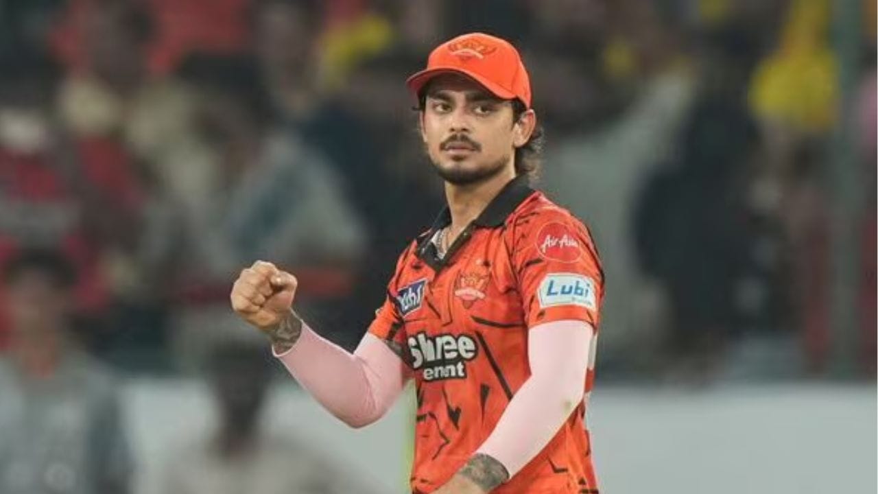 બાંગરે કમિન્સની ફિટનેસ અંગે પણ ચિંતા વ્યક્ત કરી. ઓસ્ટ્રેલિયન કેપ્ટન તેની કમરના નીચેના ભાગમાં તણાવની પ્રતિક્રિયામાંથી સ્વસ્થ થયા પછી પાછો ફરી રહ્યો છે - એક ઈજા જેના કારણે તે T20 વર્લ્ડ કપમાંથી બહાર થઈ ગયો હતો અને તેના IPL 2026 અભિયાનની શરૂઆત પણ મોડી થઈ હતી.(ફોટો ક્રેડિટ-Google)