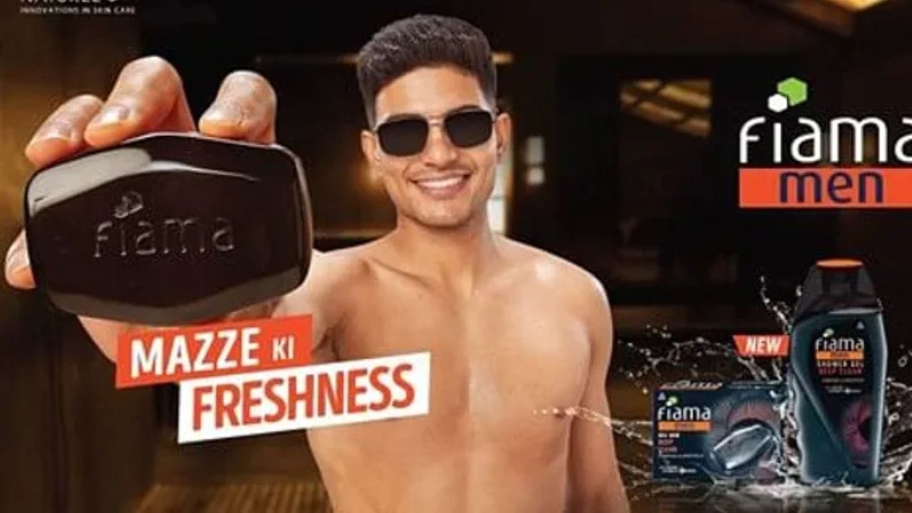 શુભમન ગિલને બ્રાન્ડ્સ કેમ પસંદ કરે છે?: રેડિફ્યુઝનના મેનેજિંગ ડિરેક્ટર સંદીપ ગોયલ કહે છે કે ગિલની મજબૂત બેટિંગ અને વિવાદો પ્રત્યેનો તેનો અણગમો તેને બ્રાન્ડ્સ માટે વધુ ઇચ્છનીય બનાવે છે. ગોયલ કહે છે, "ગિલ મેદાન પર કોહલી જેટલો આક્રમક નથી, પરંતુ તેનો શાંત વર્તન તેને અલગ પાડે છે. આ જ કારણ છે કે તે જાહેરાતકર્તાઓમાં પ્રિય છે."
