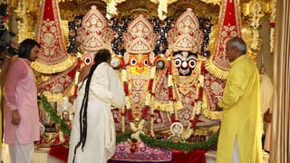 Breaking News : રથયાત્રા પૂર્વે ભગવાન જગન્નાથ, ભાઈ બલભદ્ર અને બહેન સુભદ્રાજીના રથોનું પૂજન કરાયું, જુઓ વીડિયો