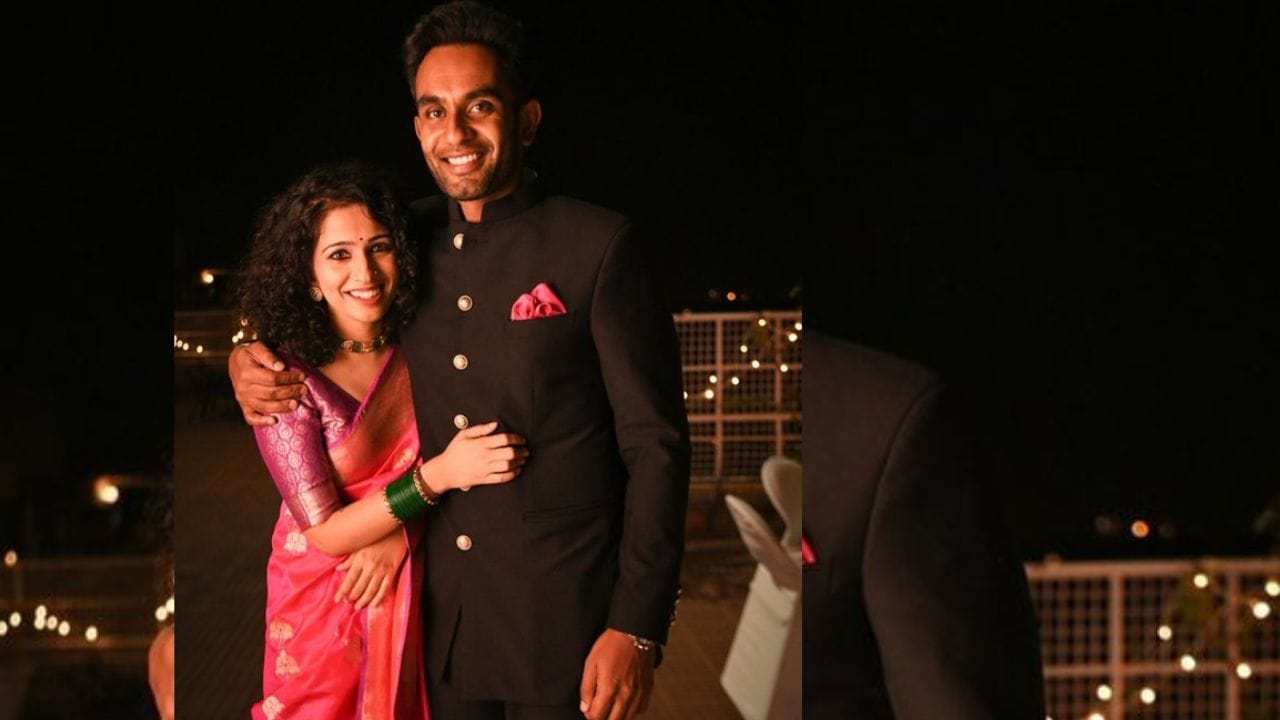 જયંત યાદવે ભારત માટે ટેસ્ટ ડેબ્યૂ કરતા પહેલા 42 ફર્સ્ટ-ક્લાસ મેચ રમી અને 117 વિકેટ ઝડપી હતી.જયંતે રમેલી પહેલી 3 ટેસ્ટમાં, તેણે એક સદી અને એક અડધી સદી ફટકારી અને તેની સરેરાશ 73 થી વધુ હતી. 