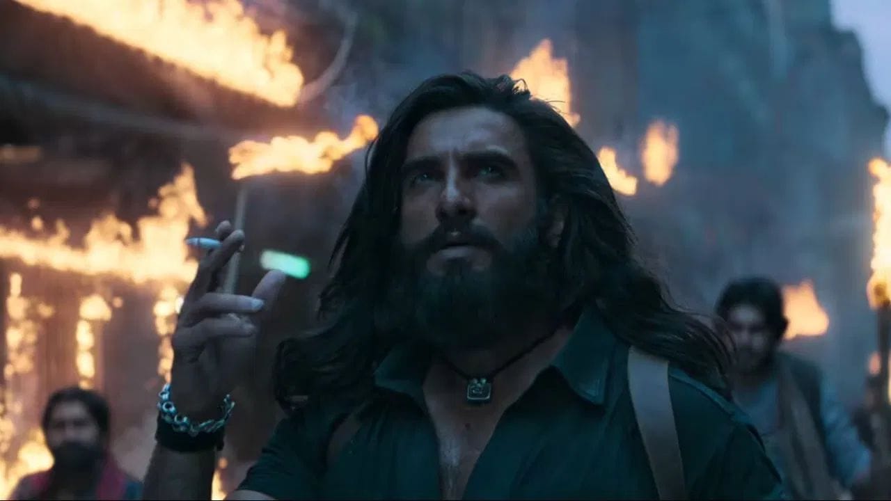 જ્યારે આ ફિલ્મે બોક્સ ઓફિસ પર ઇતિહાસ રચ્યો છે, જે લોકોએ તેને હજુ સુધી જોઈ નથી અને તેને ડિજિટલી જોવા માગે છે તેઓ તેના OTT રિલીઝની રાહ જોઈ રહ્યા છે. પહેલો ભાગ નેટફ્લિક્સ પર પ્રીમિયર થયો હતો, પરંતુ 'ધુરંધર 2' જિયો હોટસ્ટાર પર રિલીઝ થવાની શક્યતા છે.