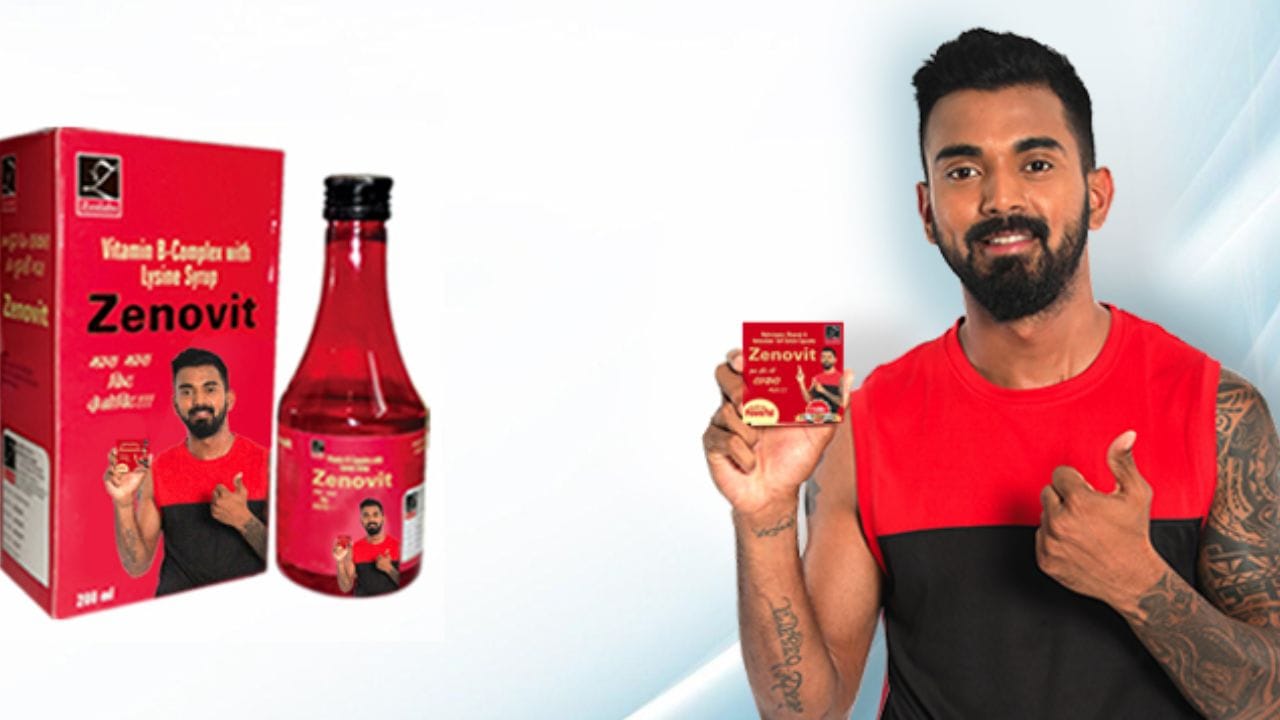 તેમની કુલ સંપત્તિ (Net Worth) અંદાજે ₹100 કરોડ આસપાસ માનવામાં આવે છે. જેમાં IPL કોન્ટ્રાક્ટ (Delhi Capitals સાથે લગભગ ₹14 કરોડ), BCCI સેન્ટ્રલ કોન્ટ્રાક્ટ અને બ્રાન્ડ એન્ડોર્સમેન્ટથી થતી આવકનો સમાવેશ થાય છે.