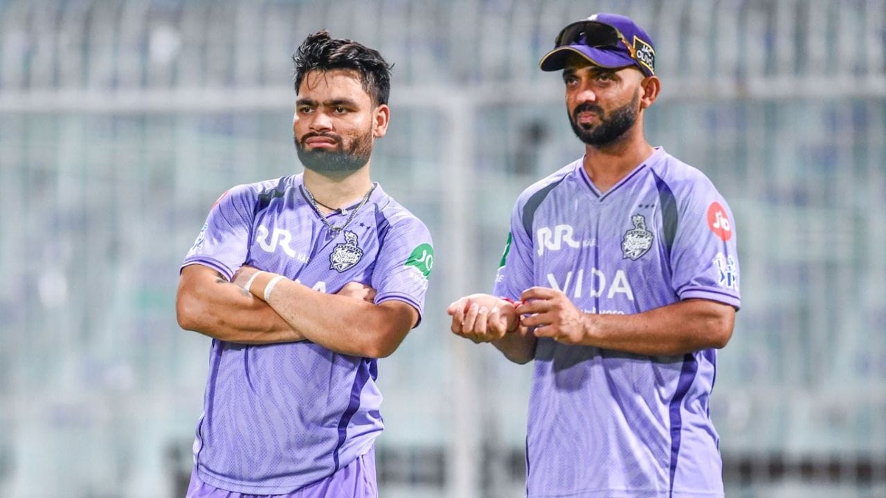 આ રીતે, KKR એવી ટીમ બની ગઈ છે જેને વરસાદનો સૌથી વધુ ફટકો પડ્યો છે. ઘણી વખત બે પોઈન્ટની જગ્યાએ એક જ પોઈન્ટ મળ્યો છે, જે પ્લેઓફમાં પહોંચવા માટે પૂરતો સાબિત થયો નથી.