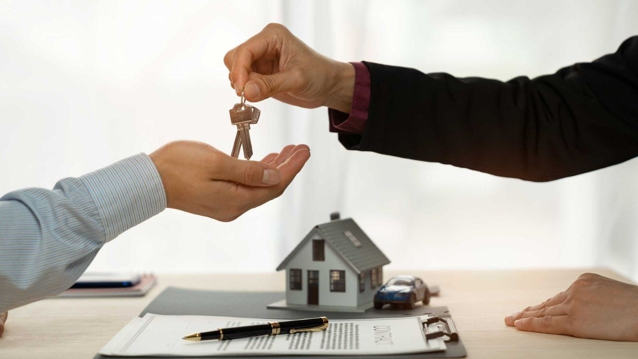 કોર્ટે કહ્યું કે, જો બાળકોને આપવામાં આવેલી સંપત્તિ એક શરત પર હતી કે, તે માતા-પિતાની દેખભાળ રાખશે. તેમજ જો આવું નહી કરે તો આ સમગ્ર પ્રોસેસ રદ થઈ શકે છે. તેમજ માતા-પિતાને સંપત્તિ પરત મળી જશે.