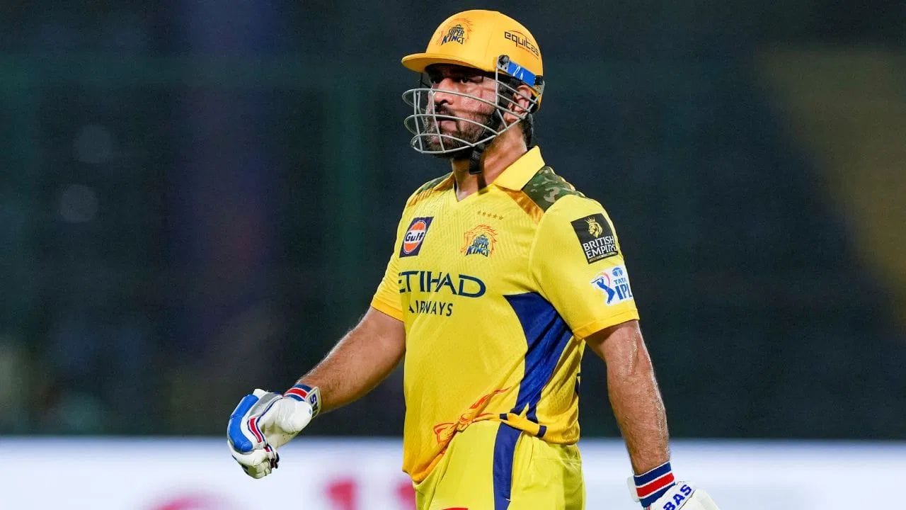 તાજેતરમાં, ધોનીએ પ્રેક્ટિસ સેશનમાં સારી બેટિંગ કરી હતી અને કોઈ અસ્વસ્થતા જણાઈ નહોતી. ટીમ મેનેજમેન્ટ પણ તેની વાપસી અંગે સાવચેતીપૂર્વક નિર્ણય લઈ રહ્યું છે, જેથી તે સંપૂર્ણ રીતે ફિટ થઈને જ મેદાનમાં ઉતરે.