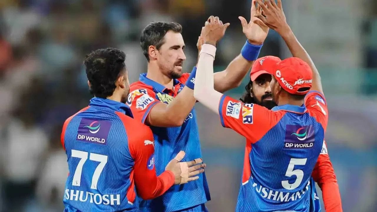 IPL 2026 માં દિલ્હી કેપિટલ્સનું પ્રદર્શન અત્યાર સુધી નિરાશાજનક રહ્યું છે. ટીમે છ મેચ રમી છે અને ત્રણમાં હારનો સામનો કરવો પડ્યો છે. આ દરમિયાન, દિલ્હી કેપિટલ્સ માટે સારા સમાચાર આવ્યા છે. એક સ્ટાર ફાસ્ટ બોલર જલ્દી ટીમમાં જોડાવા જઈ રહ્યો છે. 