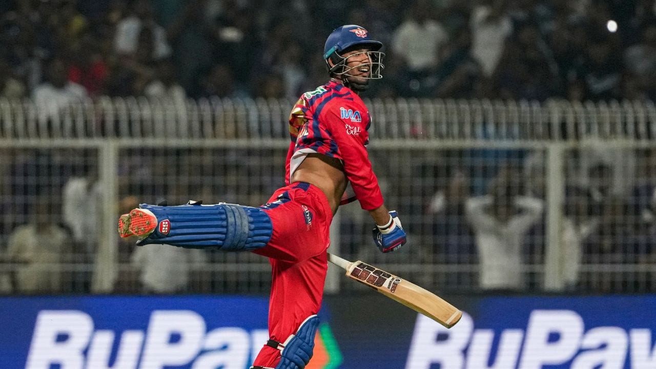 આઈપીએલ 2026ની 15મી મેચ કોલકાતા નાઈટ રાઈડર્સ અને લખનૌ સુપર જાયન્ટસ વચ્ચે કોલકાતાના ઈડન ગાર્ડન્સ સ્ટેડિયમમાં રમાઈ હતી. આ મેચમાં એક રોમાંચક ટકકર જોવા મળી હતી. જેમાં લખનૌ સુપર જાયનટ્સે છેલ્લી ઓવરમાં જીત મેળવી હતી.