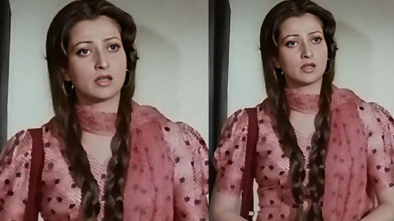 એક સમયે ગ્લેમર જગતમાં મોટું નામ ધરાવતી નીતા મહેતાનું જીવન રૂપેરી પડદે જેટલું રોમાંચક હતું તેટલું જ વાસ્તવિક જીવનમાં પણ ઉતાર-ચઢાવથી ભરેલું હતું. એક સમય એવો આવ્યો જ્યારે તેણીને પ્રેમ અને કારકિર્દી વચ્ચે પસંદગી કરવાની હતી, અને તેણીએ જે રસ્તો પસંદ કર્યો તેણે તેણીનું આખું જીવન બદલી નાખ્યું. મુંબઈના એક શિક્ષિત ગુજરાતી પરિવારમાં જન્મેલી નીતા મહેતાનો અભિનયનો માર્ગ ક્યારેય સરળ નહોતો. તેના પિતા વકીલ હતા અને તેની માતા ડૉક્ટર હતા. પરંતુ નીતાને બાળપણથી જ અભિનયનો શોખ હતો. જ્યારે તેના પરિવારે તેને અભિનય શાળામાં જવાની મંજૂરી આપવાનો ઇનકાર કર્યો, ત્યારે તેણે બળવો કરવાનો માર્ગ પસંદ કર્યો. (ફોટો ક્રેડિટ-Google)