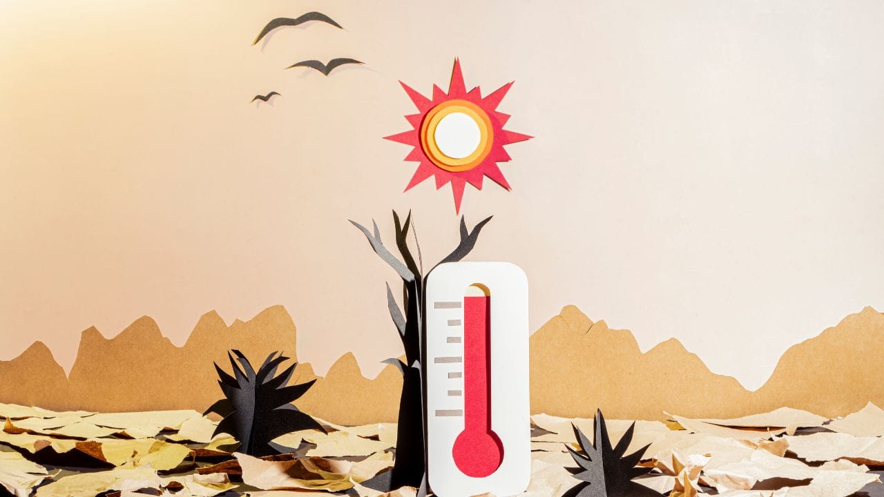 ઉનાળાની તીવ્ર ગરમી શરીર પર અનેક પ્રકારની અસર કરે છે. ખાસ કરીને ઘણીવાર લોકો નાકમાંથી અચાનક લોહી આવવાની સમસ્યાનો સામનો કરે છે, જેને સામાન્ય ભાષામાં નકસીર (નસકોરી) કહેવામાં આવે છે. (Image Credit Source: Social Media)