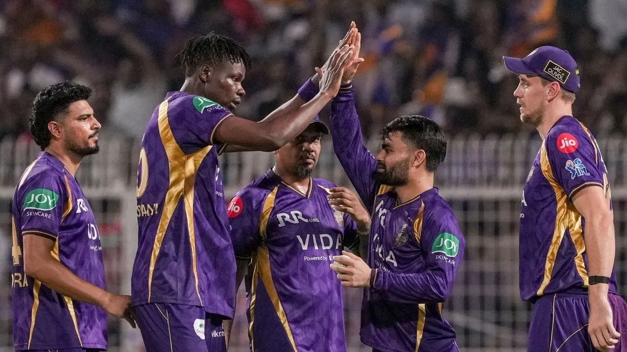 હવે KKR ની નજર આગામી મેચો પર છે, જ્યાં તેમણે વહેલી તકે વાપસી કરવી પડશે. KKR હવે 9 એપ્રિલે લખનૌ સુપર જાયન્ટ્સ સામે ઘરઆંગણે રમશે. ત્યારબાદ 14 એપ્રિલે ચેન્નાઈ સુપર કિંગ્સ, 17 એપ્રિલે ગુજરાત ટાઇટન્સ અને 19 એપ્રિલે રાજસ્થાન રોયલ્સ સામે મુકાબલો થશે.