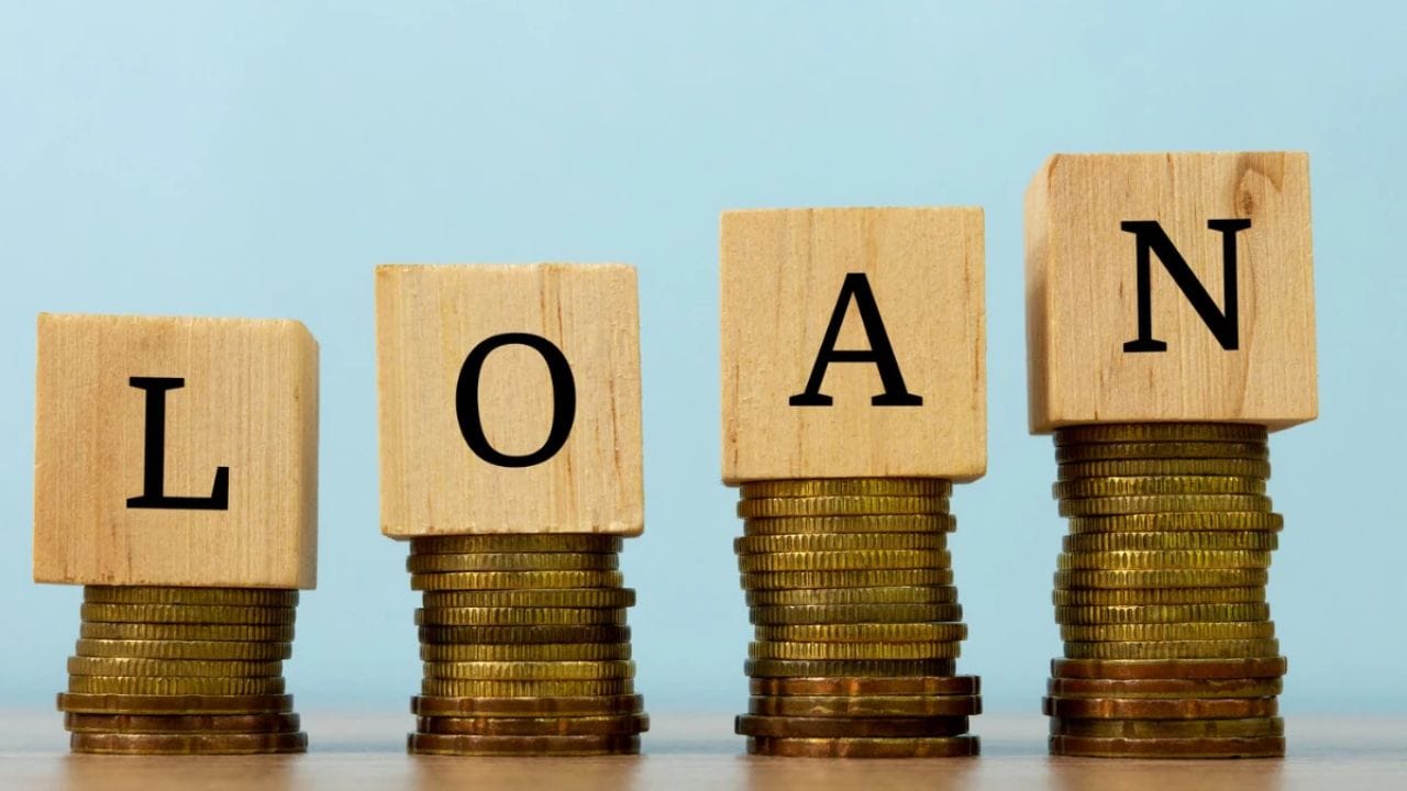 સારાંશ રૂપે કહીએ તો પિતાની પર્સનલ લોન આપમેળે પુત્ર પર ટ્રાન્સફર થતી નથી. પરંતુ વારસામાં મળેલી સંપત્તિ અથવા ગેરંટીદાર તરીકેની ભૂમિકા આ જવાબદારી નક્કી કરે છે.
