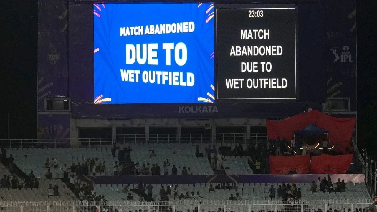 IPLમાં તાજેતરમાં કોલકાતા અને પંજાબ વચ્ચેની મેચ વરસાદને કારણે રદ થઈ હતી, જેમાં માત્ર થોડા ઓવરોની જ રમત શક્ય બની હતી. આથી આજની મેચમાં પણ વરસાદની ભૂમિકા મહત્વપૂર્ણ બની શકે છે.