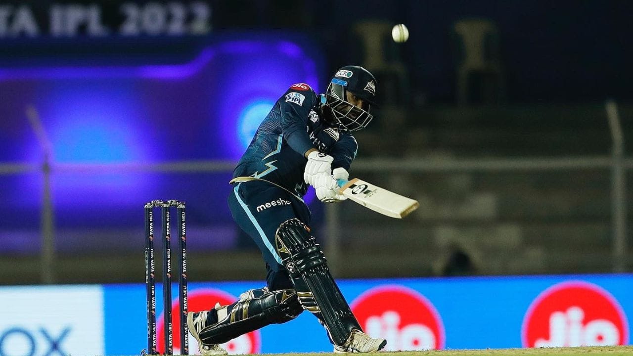 રાહુલ તેવતિયાનો જન્મ 20 મે 1993ના રોજ થયો છે. તે એક ભારતીય ક્રિકેટર છે જે ઘરેલુ ક્રિકેટમાં હરિયાણા અને ઇન્ડિયન પ્રીમિયર લીગ (IPL) માં ગુજરાત ટાઇટન્સ માટે રમે છે.