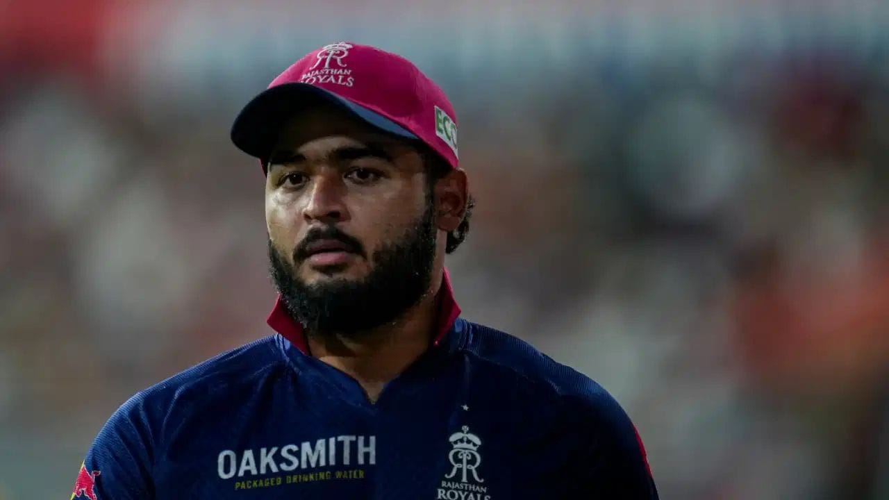 જોકે, સારા સમાચાર એ છે કે રિયાન પરાગની કેપ્ટનશીપ હેઠળ રાજસ્થાનની ટીમ સારું પ્રદર્શન કરી રહી છે. મંગળવારે, રાજસ્થાને પંજાબને છ વિકેટથી હરાવ્યું. રાજસ્થાન રોયલ્સે આ સિઝનમાં નવમાંથી છ મેચ જીતી છે અને પોઈન્ટ ટેબલમાં ત્રીજા સ્થાને છે. (PC:PTI/X)