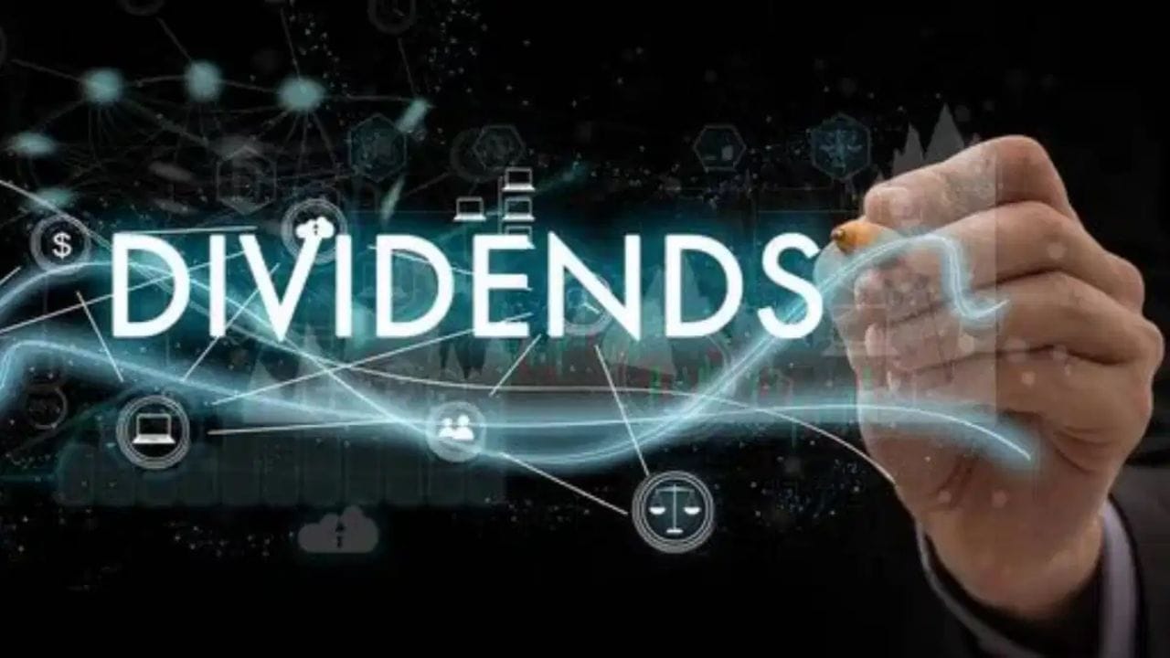 Tech Mahindra દ્વારા કરવામાં આવેલી ડિવિડન્ડની આ જાહેરાત રોકાણકારો માટે સકારાત્મક સંકેત છે અને તે કંપનીની મજબૂત આર્થિક સ્થિતિ દર્શાવે છે. હાલમાં આ શેર 1,462.60 રૂપિયા પર ટ્રેડ થઈ રહ્યો છે. 