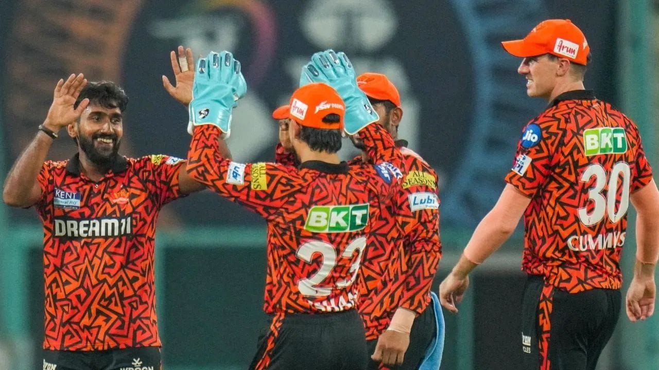 જોકે, આનાથી તેમના IPLમાં રમવા પર કોઈ અસર પડશે નહીં, કારણ કે ત્રણેય શુક્રવારે સનરાઈઝર્સ હૈદરાબાદ ટીમમાં ફરી જોડાશે. ટીમની આગામી મેચ રવિવાર, 3 મેના રોજ કોલકાતા નાઈટ રાઈડર્સ સામે છે.