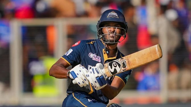 સાઈ સુદર્શને એક હાથે ફટકાર્યો છગ્ગો, ગેલનો તોડ્યો રેકોર્ડ