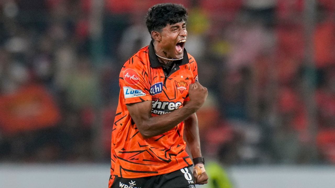  આઈપીએલ 2026માં સનરાઈઝર્સ હૈદરાબાદે સાકિબને 30 લાખ રુપિયામાં પોતાની ટીમમાં સામેલ કર્યો હતો. આ વખતે તેની રમવાની તક મળતા તેમણે પોતાનું પ્રદર્શન દેખાડ્યું હતુ.