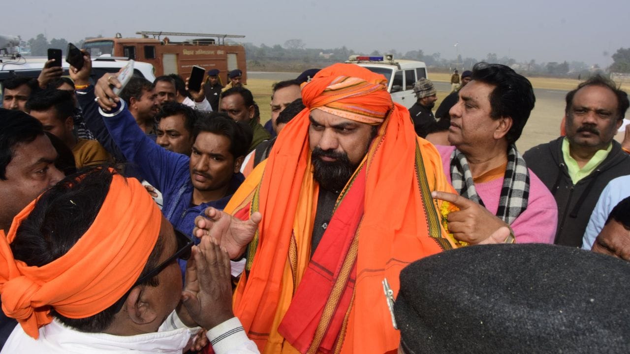 2024માંતેમને ગુડ્સ અને સર્વિસ ટેક્સ રેટ રેશનલાઇઝેશન પેનલ પર મંત્રીઓના જૂથના કન્વીનર પણ બનાવવામાં આવ્યા હતા.ચૌધરી કોઈરી કુશવાહા જાતિના છે અને તેઓ લાંબા સમયથી ભાજપનો OBC ચહેરો રહ્યા છે.