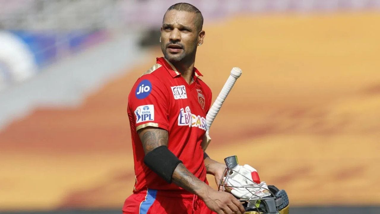 આ યાદીમાં બીજા સ્થાને શિખર ધવન છે, જેણે 2,780 રન બનાવ્યા છે. ધવન તેની આક્રમક બેટિંગ માટે ફેમસ છે અને ઘણીવાર મુશ્કેલ પરિસ્થિતિમાં પણ ટીમ માટે રન બનાવ્યા છે.