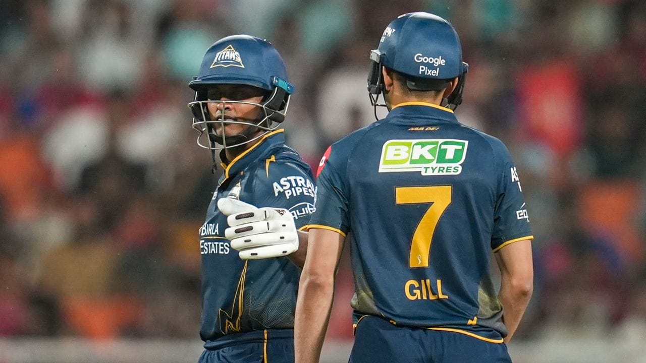 શુભમન ગિલ અને સાઈ સુદર્શન IPL 2026 માં ગુજરાત ટાઇટન્સ માટે સૌથી સફળ ઓપનિંગ જોડી બની ગયા છે. તેમણે IPLમાં ભારતીય જોડી દ્વારા સૌથી વધુ 50 થી વધુની પાર્ટનરશીપ (19 વખત)નો રેકોર્ડ તોડ્યો, જે અગાઉ રોહિત શર્મા અને ઇશાન કિશનના નામે હતો. આ જોડીએ 2026 સીઝનમાં સારું પ્રદર્શન કર્યું છે.