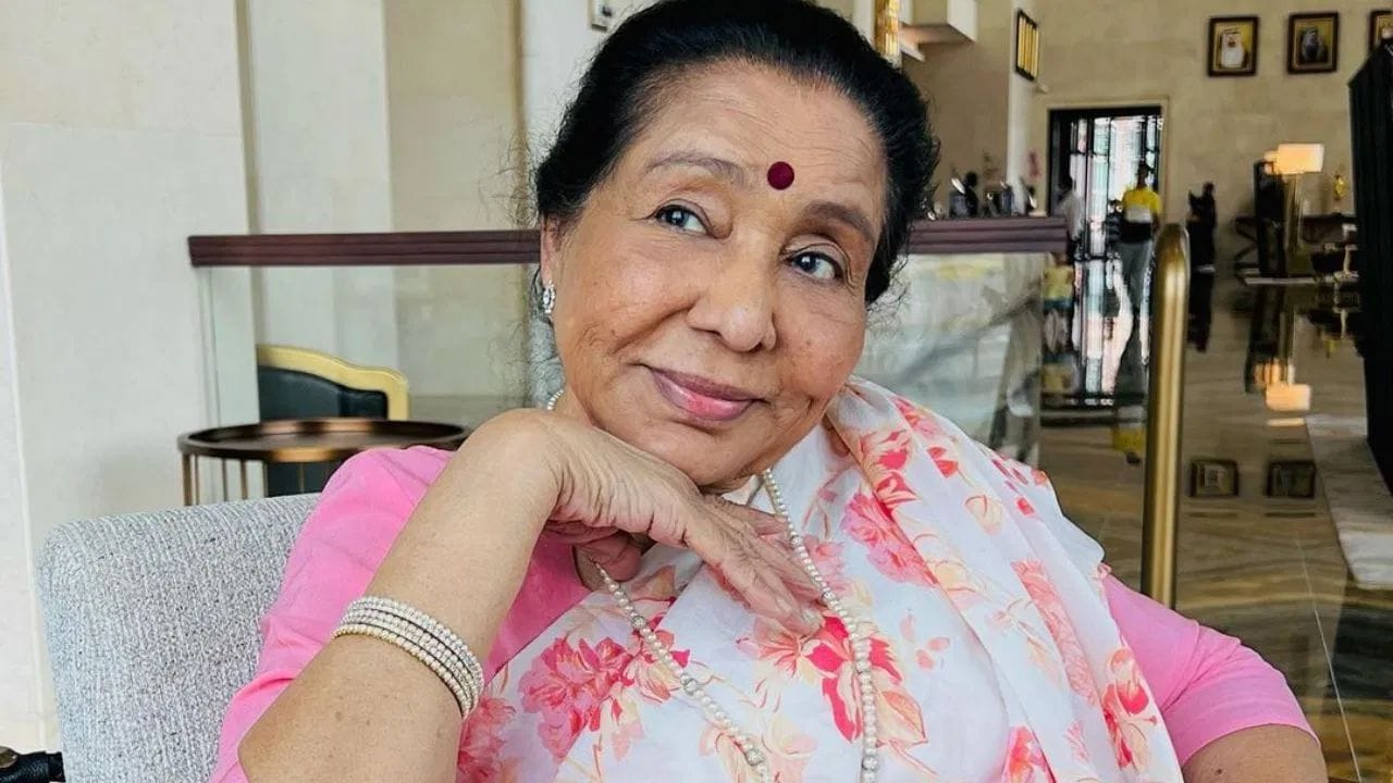Breaking News: 92 વર્ષીય દિગ્ગજ ગાયિકા આશા ભોસલેને ‘કાર્ડિયાક અરેસ્ટ’, તાત્કાલિક હોસ્પિટલ ખસેડાયા
