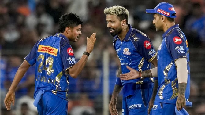 IPL 2026: છ મેચ હારવા છતાં મુંબઈ પ્લેઓફમાં પહોંચી શકે છે, જુઓ સમીકરણ