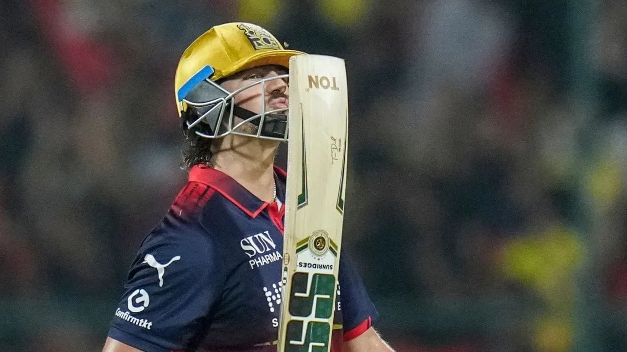 જ્યારે IPLમાં સૌથી વધુ રન બનાવવા, સૌથી વધુ છગ્ગા ફટકારવા અને સૌથી વધુ ચોગ્ગા ફટકારવાની વાત આવે છે, ત્યારે ભારતીય ક્રિકેટના દિગ્ગજ બેટ્સમેન સૌથી આગળ હોય છે. પરંતુ જ્યારે સૌથી ઝડપી રન બનાવવાની વાત આવે છે, ત્યારે કેટલાક પાવરફુલ વિદેશી બેટ્સમેનોનો સમાવેશ થાય છે, અને હવે ટિમ ડેવિડ પણ આ લિસ્ટમાં જોડાઈ ગયો છે.