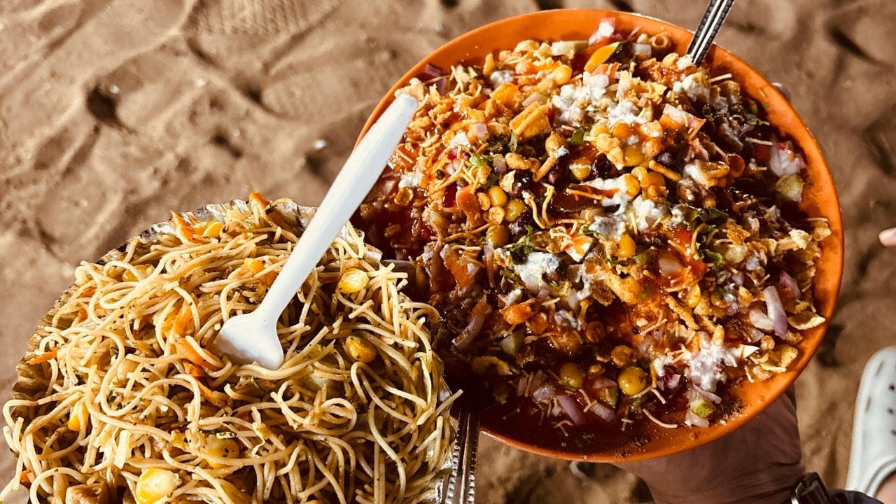 દહીં ભેળમાં સ્વીટ કર્ડ ઉમેરવાથી તેનો સ્વાદ મીઠો અને ચટપાટો બને છે. (Image Credit Source: Social Media)