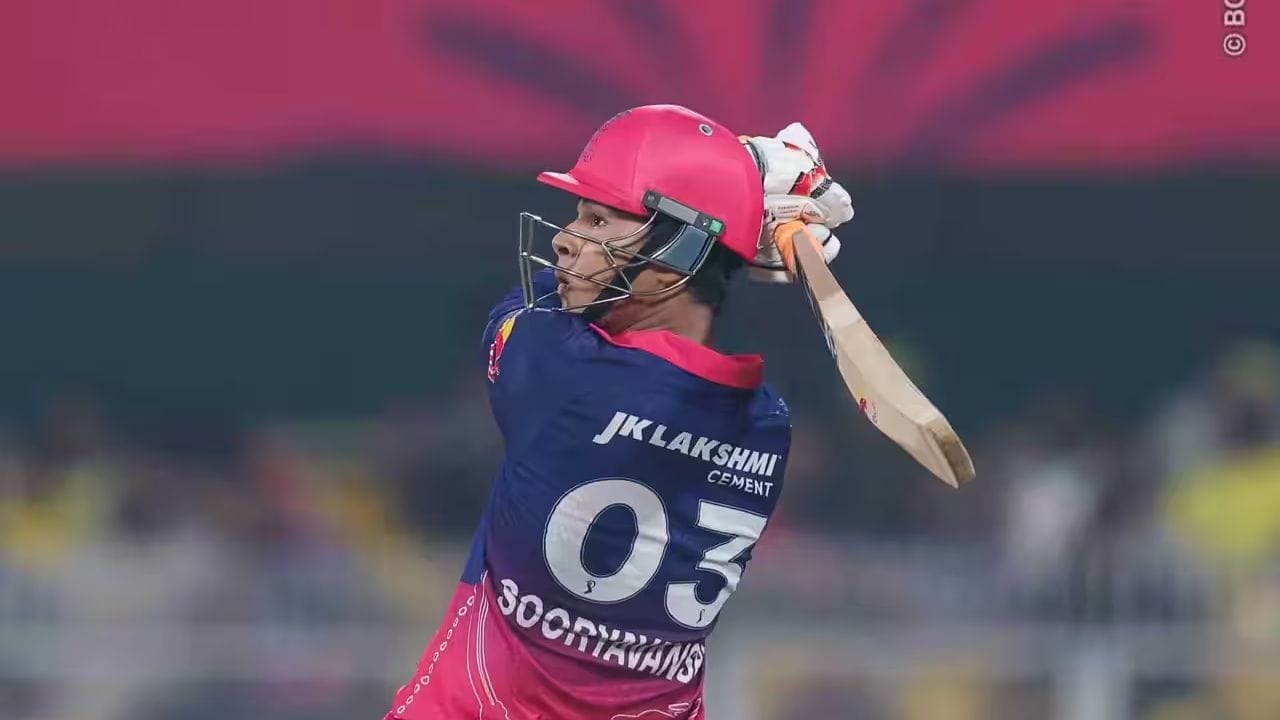 IPL 2026માં 19 એપ્રિલે Kolkata Knight Riders અને Rajasthan Royals વચ્ચે કોલકાતાના ઇડન ગાર્ડન્સમાં રમાનારી મેચ Vaibhav Suryavanshi માટે ખાસ બની શકે છે. આ મેચ તેના માટે નંબર 1 ભારતીય બનવાની મોટી તક સાબિત થઈ શકે છે. હવે તે આ સિદ્ધિ હાંસલ કરશે કે નહીં, તેનો જવાબ તો મેચના દિવસે જ મળશે.